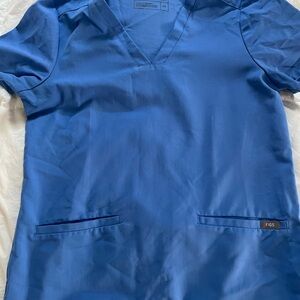 Figs scrub top light blue